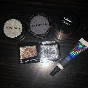 ❤️2/$10 Glitter and eyeshadow bundle